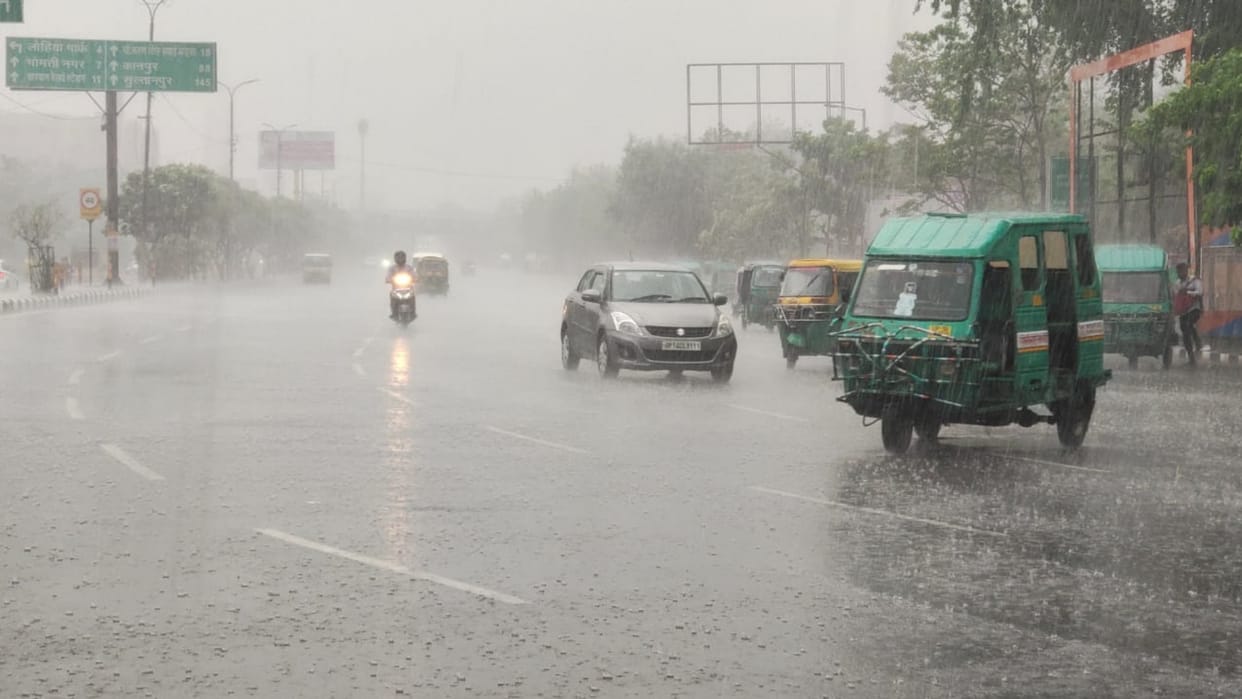 Rain alert for 51 districts of Uttar pradesh.