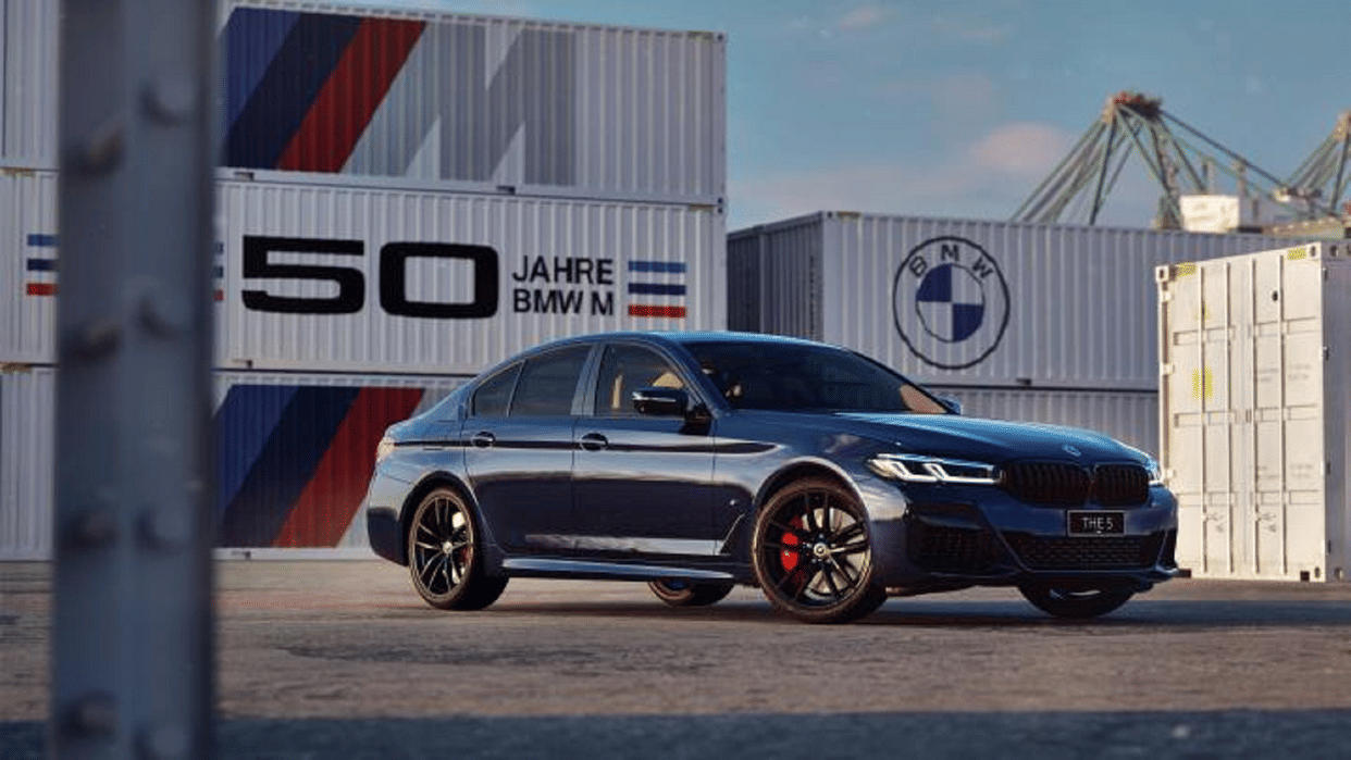 BMW 5 Series 50 Jahre M Edition Launched in India Check Price features Specifications Details in Hindi