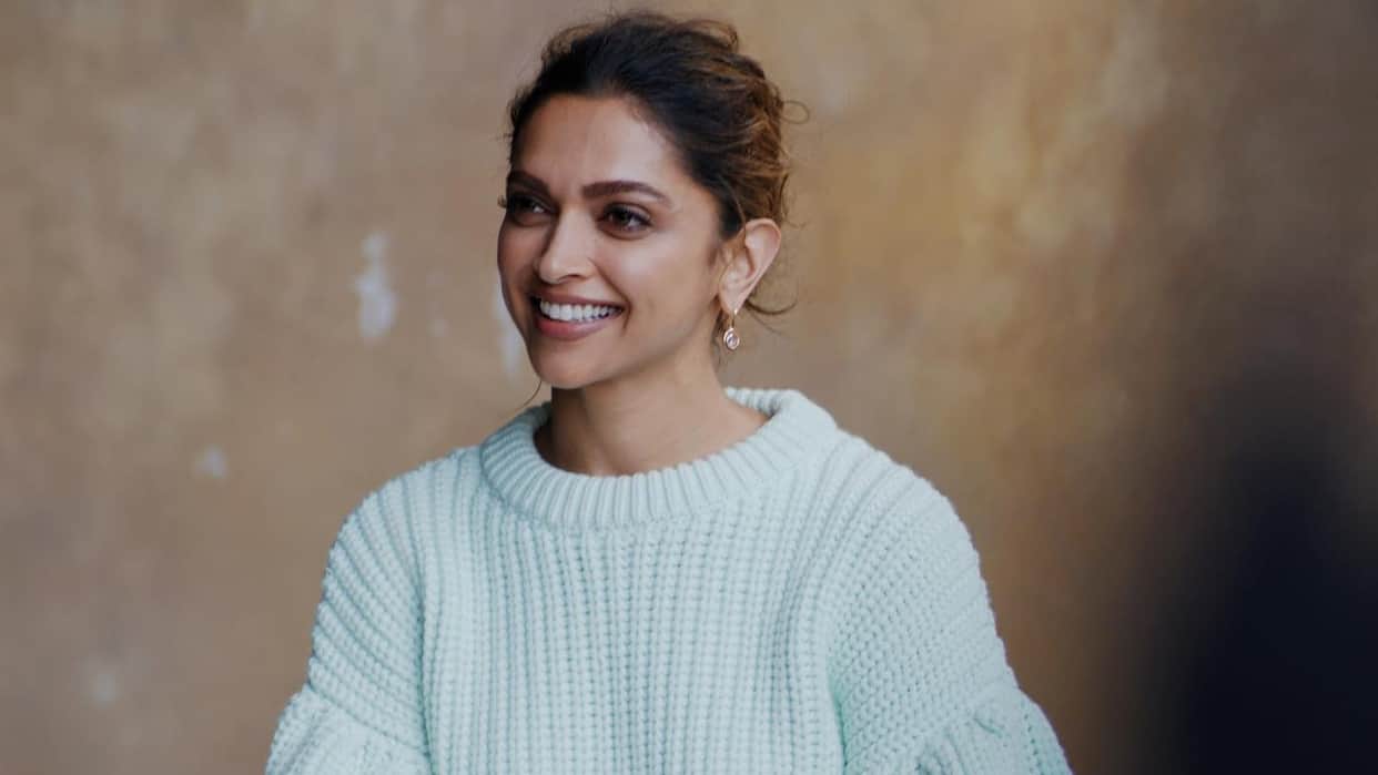 deepika padukone hospitalised after complained of heart beat and uneasiness