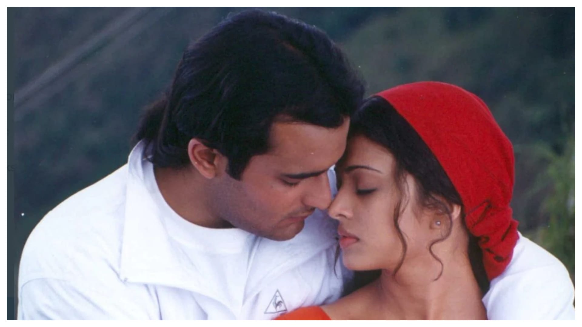 Actor Akshaye Khanna Look Totally Changed in Latest Photo See Here