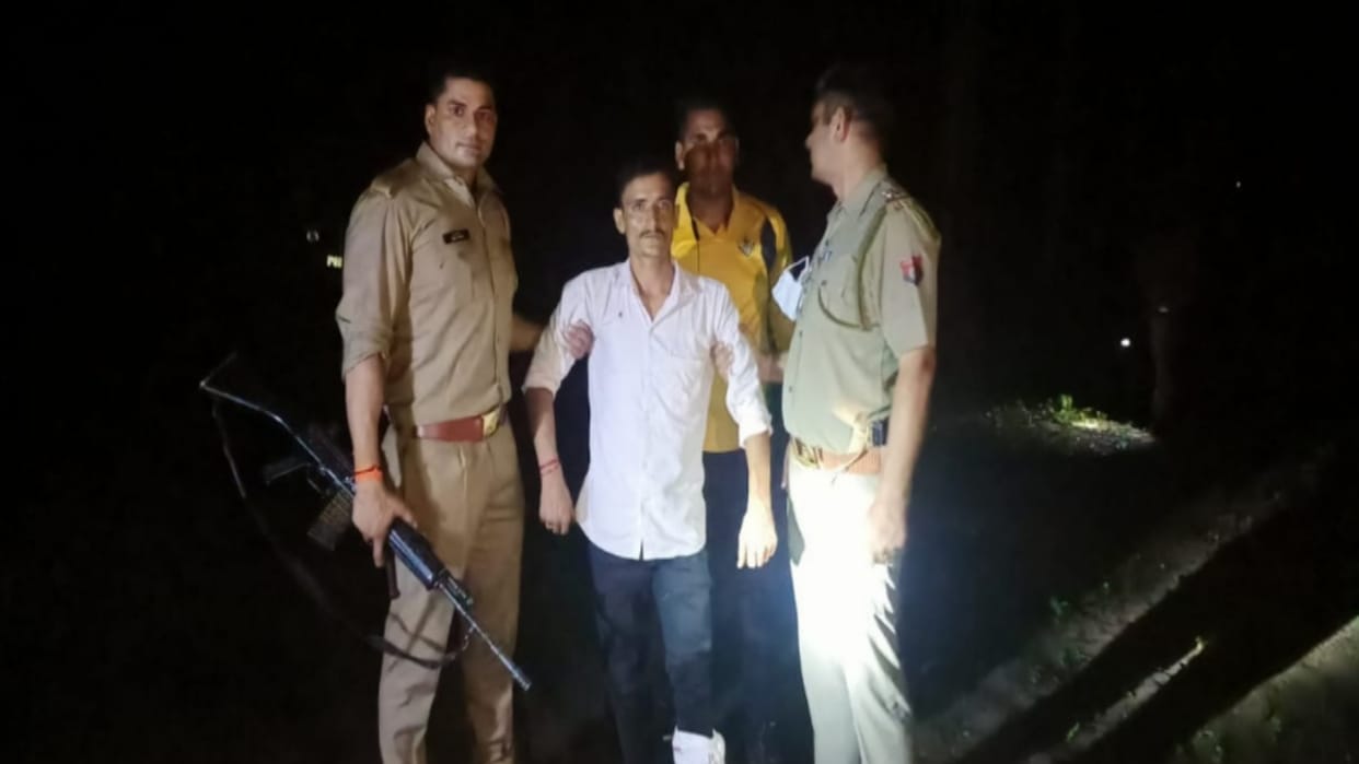 Badmash shot in leg in the encounter in Muzaffarnagar, , rewarded of Rs 25 thousand