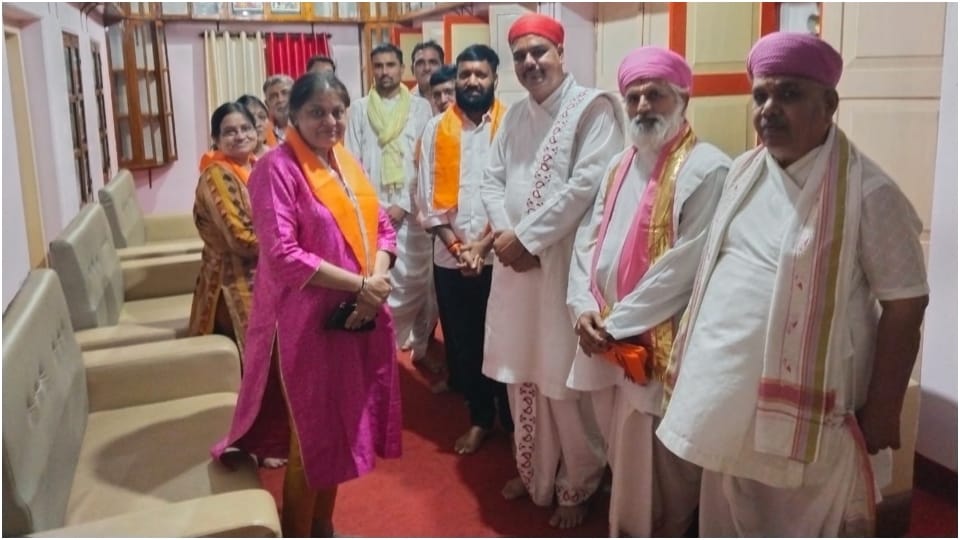 Home Minister Amit Shah wife Sonal Ben visited Shri Dwarkadhish Rajsamand
