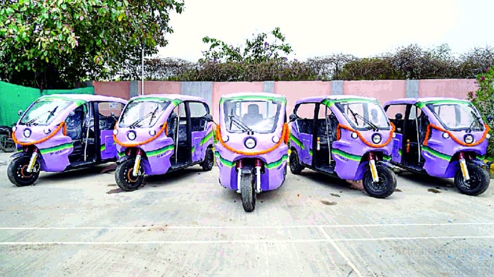 dmrc issues permit for 300 e-autos women will take charge