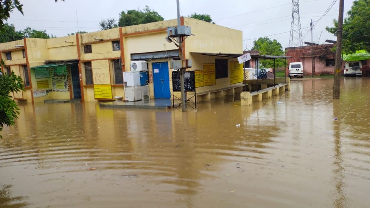 The district received 45.8 mm of rain in the last 24 hours, the highest in Machhlishahr