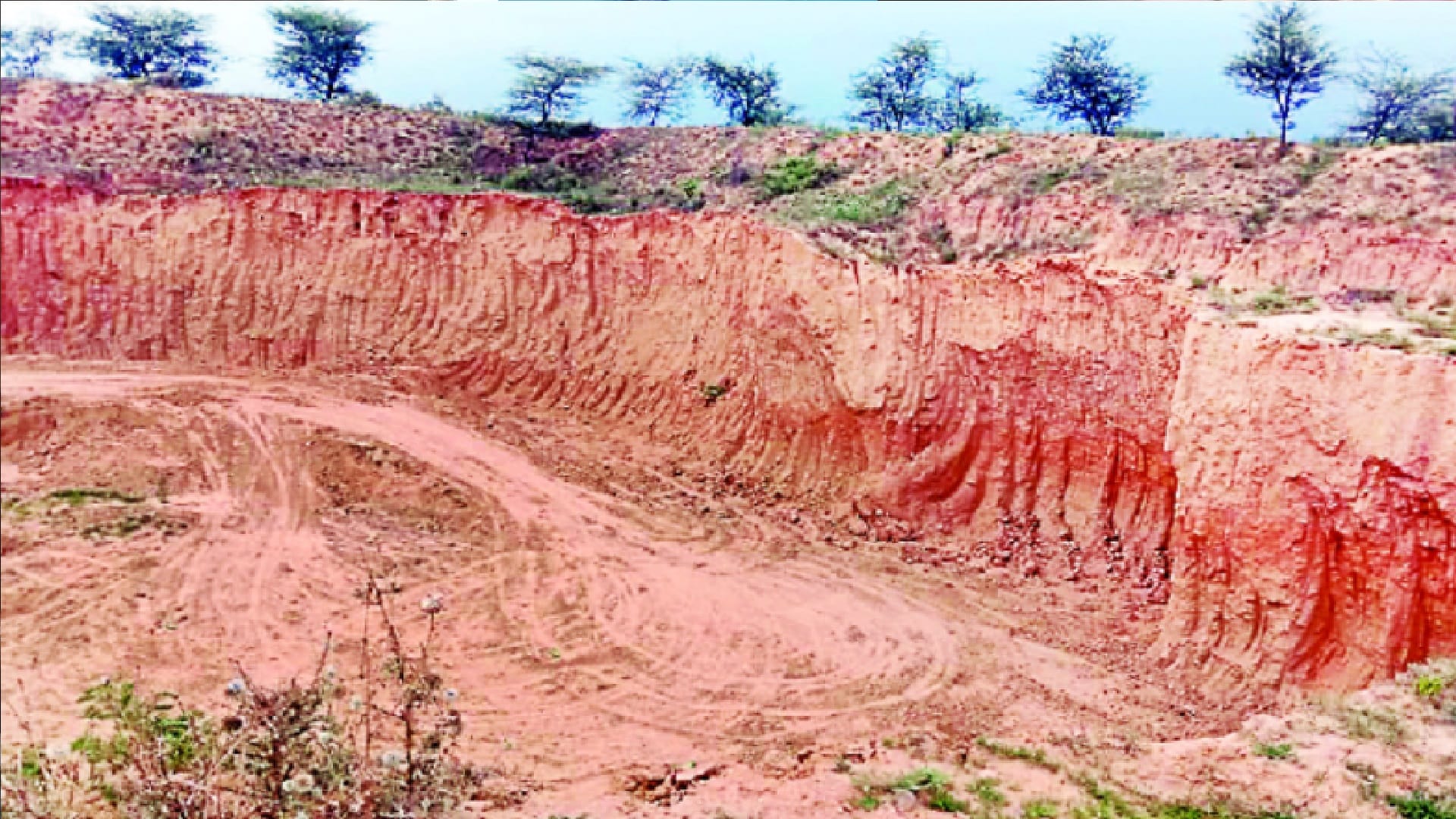 DSP surendra singh Murder In district where DSP was killed there is no mining department office.