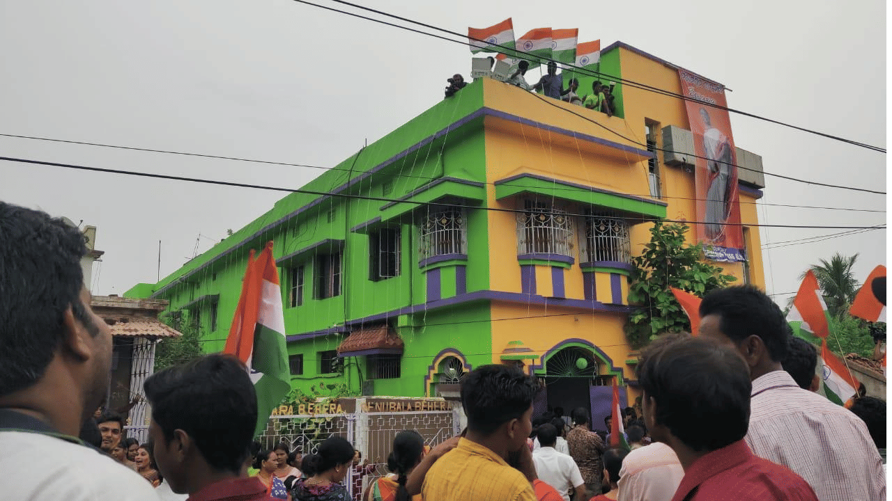 Celebration of victory in presidential election in Draupadi Murmu's village, see in pictures how tribal societ