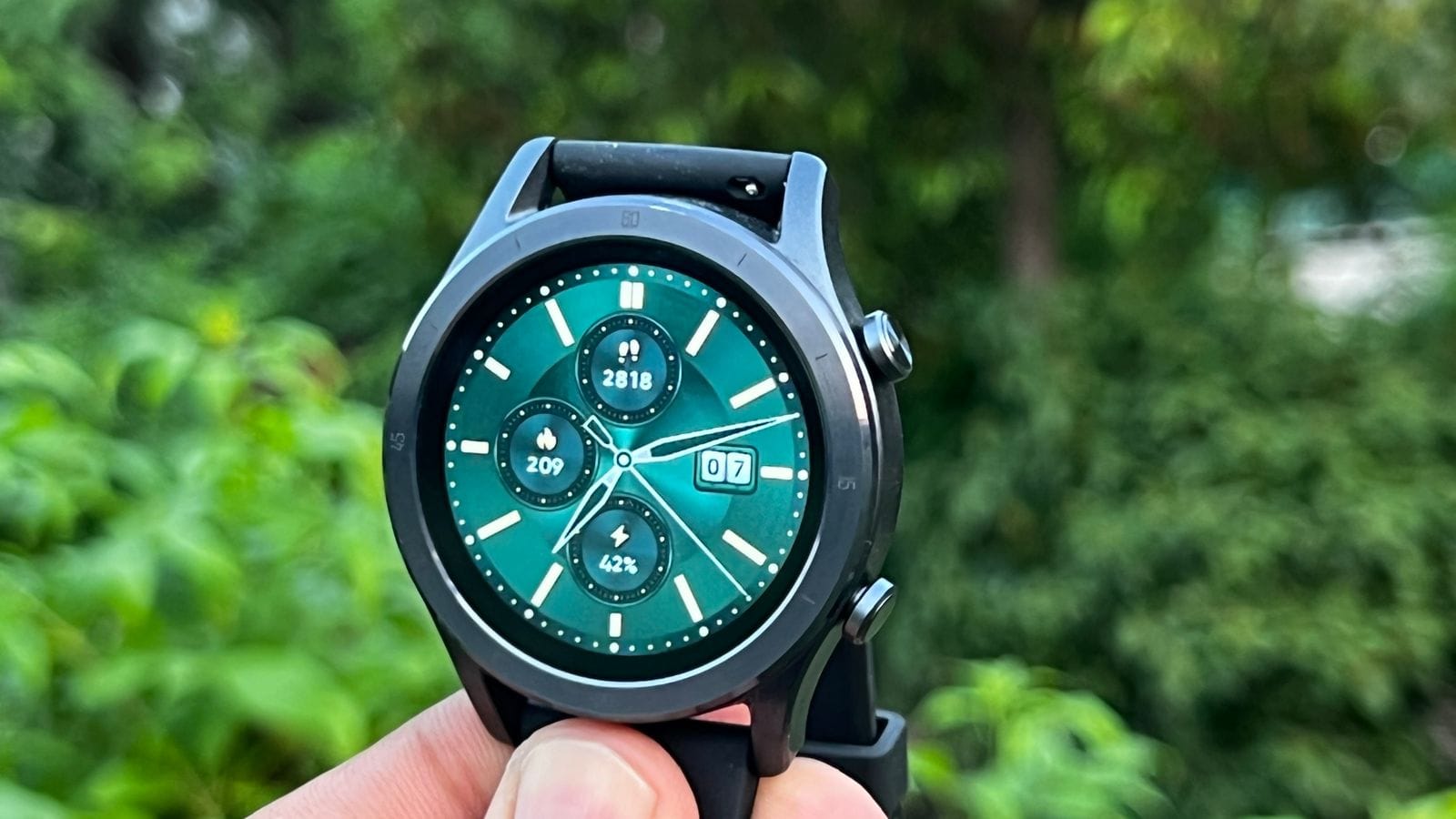 Realme TechLife Watch R100 Review