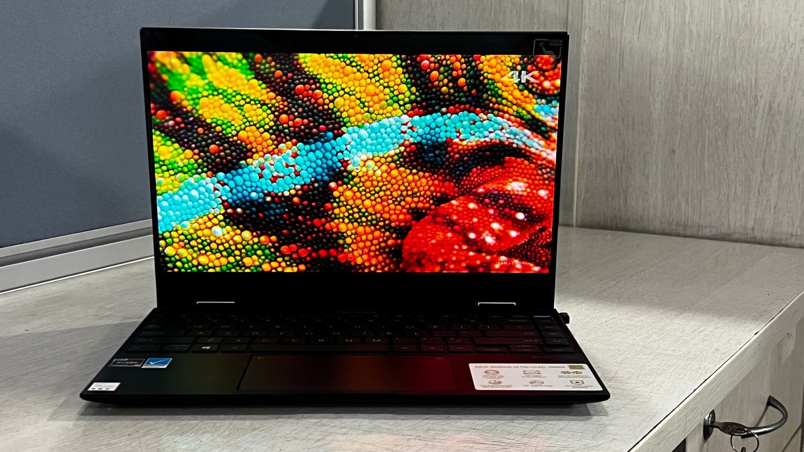 Asus Zenbook 14 Flip OLED Review Check Price and Specifications in Hindi