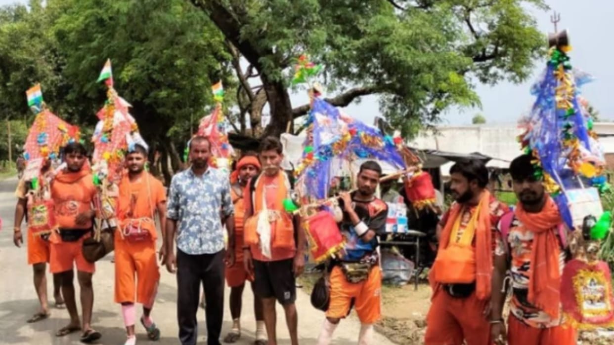 Bijnor News: Cheers of Bhole Bhole echoed on the streets