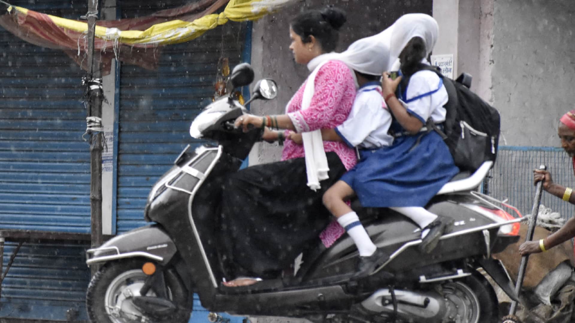 rain start in Gorakhpur city and Rural