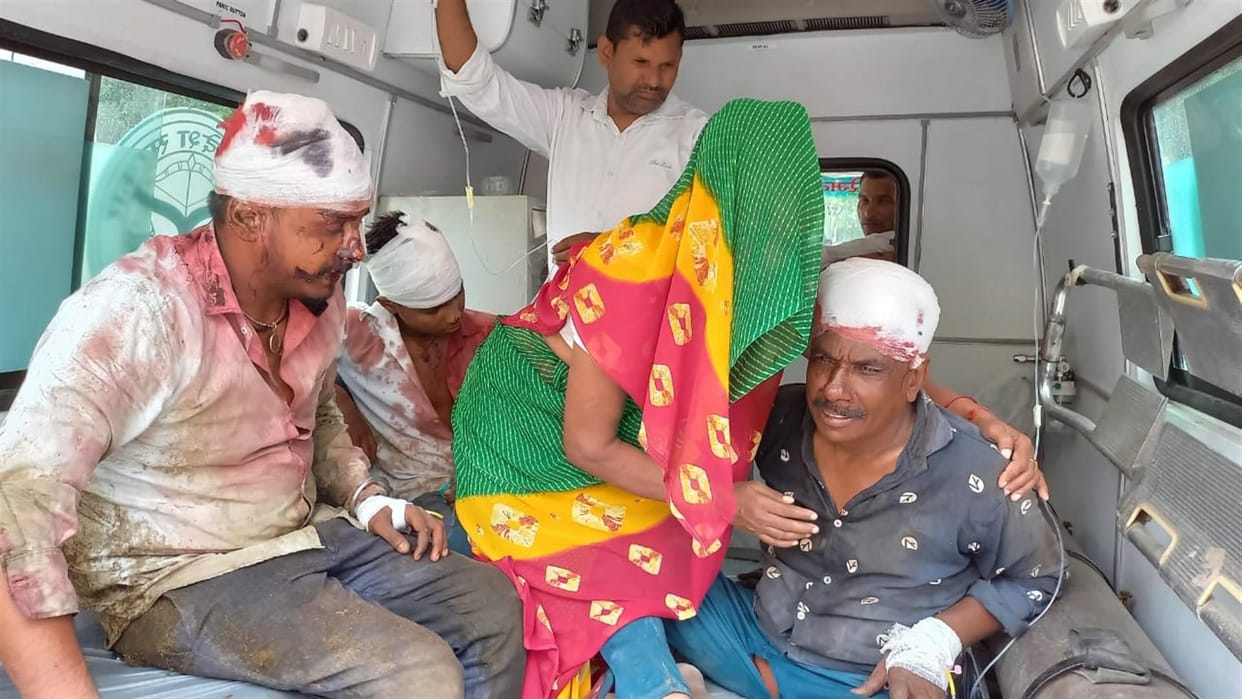 Violent clash between two sides of the same family, 12 people injured