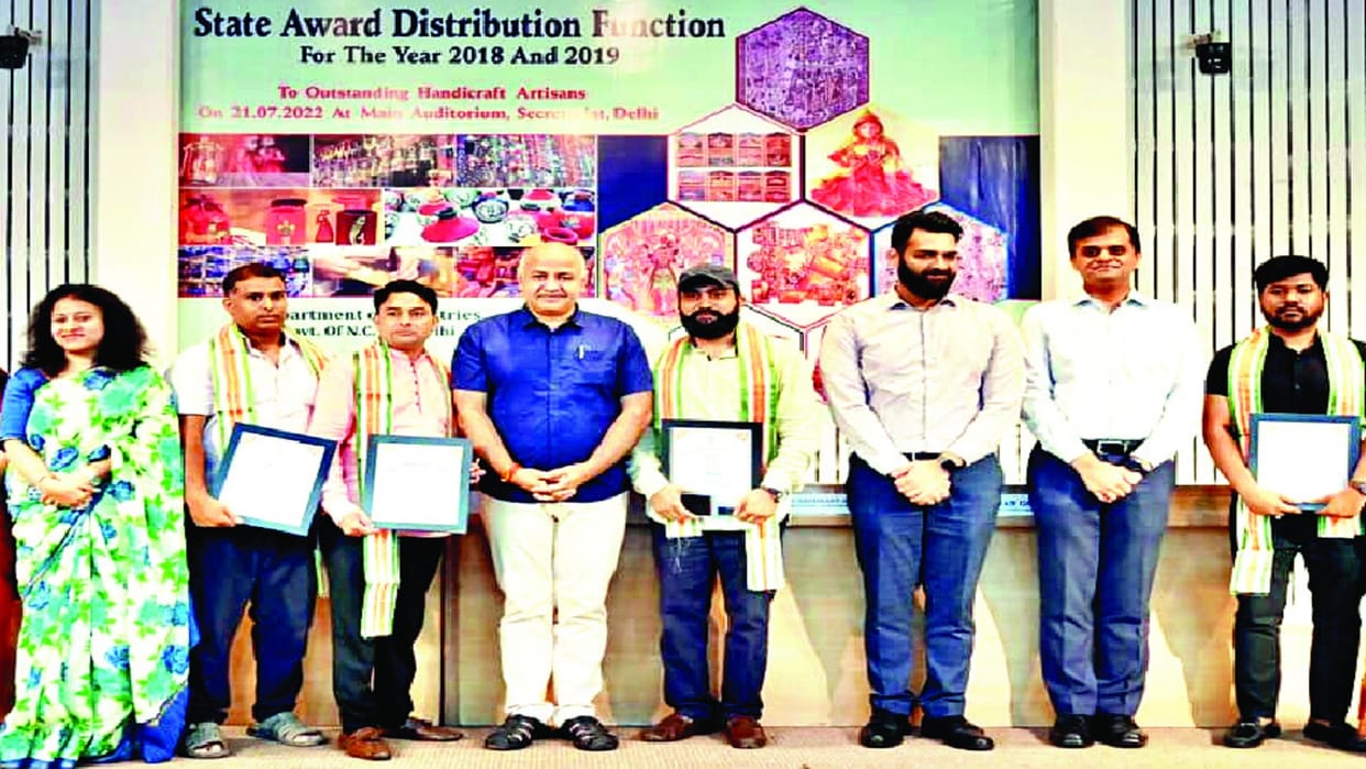 16 handicraft artisans honored with State Handcraft Award at Delhi Secretariat