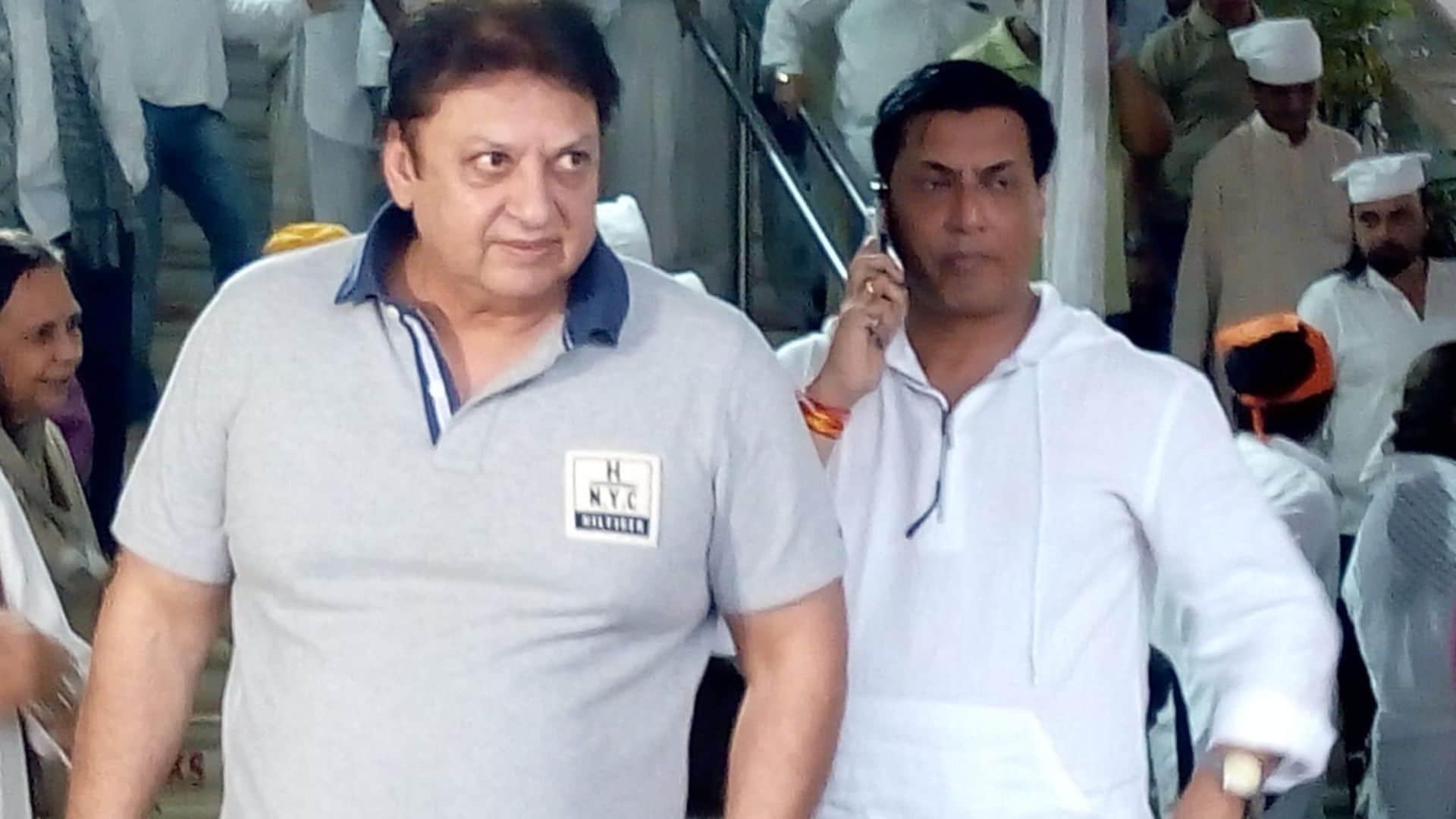 Bhupinder Singh prayer meet Poonam Dhillon Rekha Bhardwaj Madhur Bhandarkar and others were present