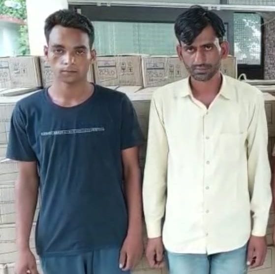 STF caught 272 boxes of liquor from the container