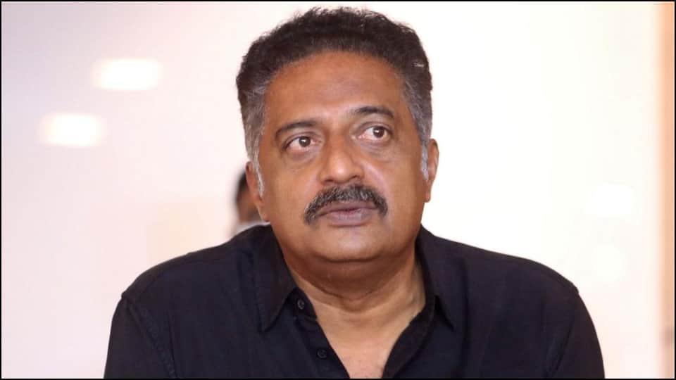 Prakash raj targeting prime minister narendra modi government by slogan achhe din said paying 15 lakhs each