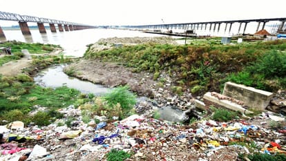 resolve of Namami Gange submerged in the confluence, 34 drains flowing in the Ganges even after