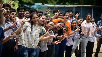 CBSE Results: Swasti tops class 10th, Supriya tops 12th in Prayagraj