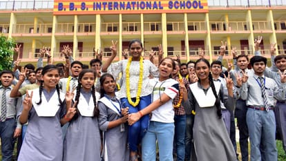 CBSE Results: Swasti tops class 10th, Supriya tops 12th in Prayagraj