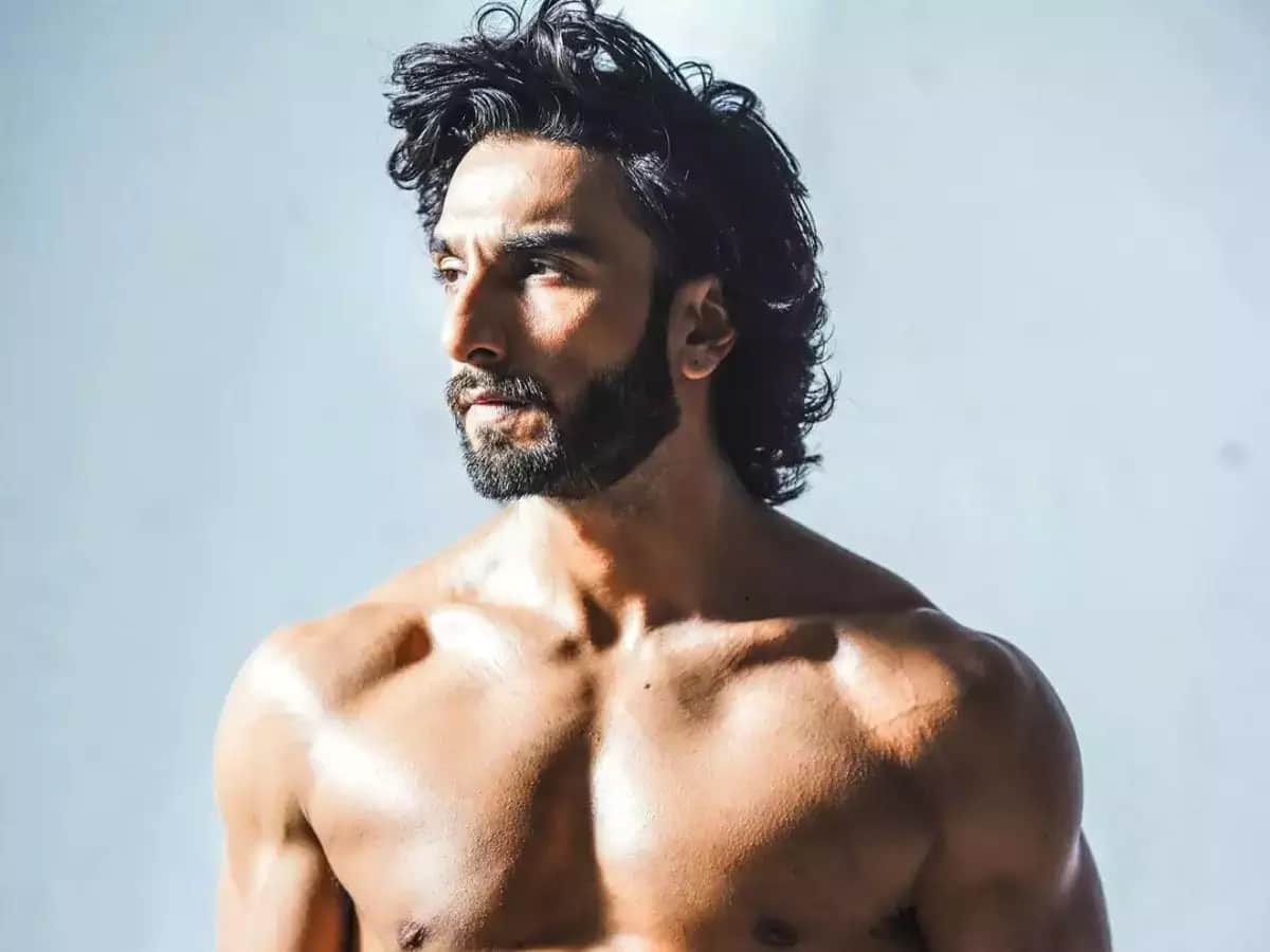 Ranveer Singh Bold Photoshoot Complaint Handed Over to Mumbai Police Know in Details