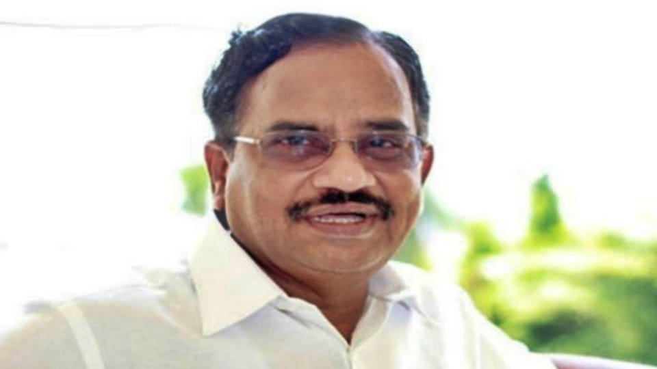 Tamil orator Tamilaruvi Manian re-enters into politics announces new outfit
