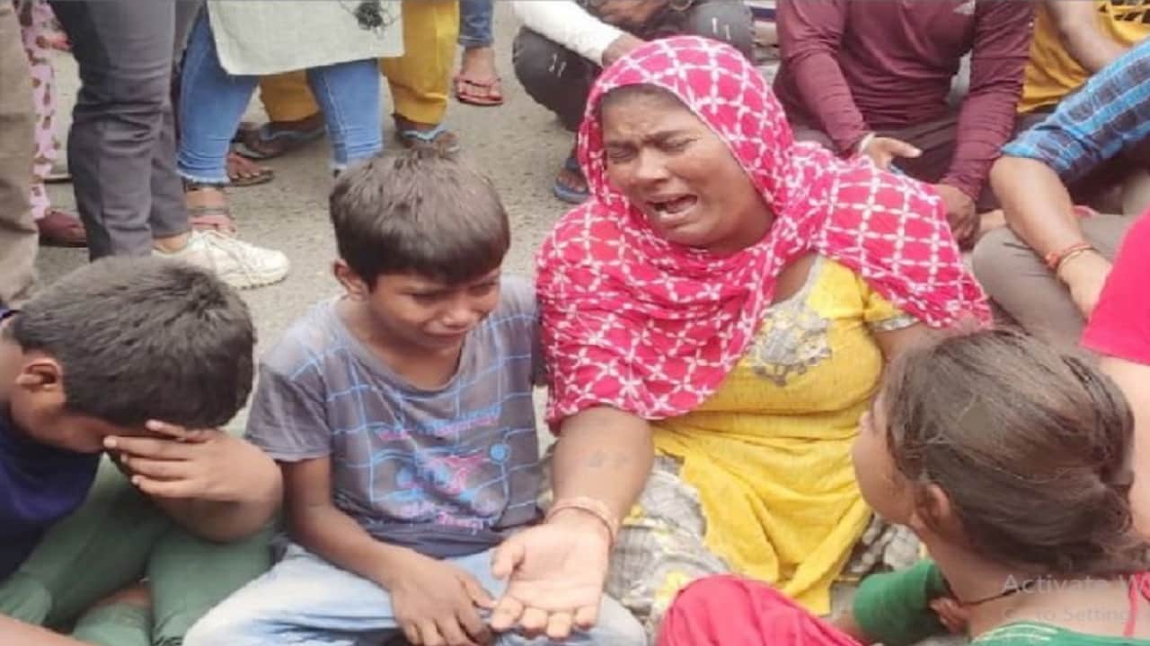 wife along with lover killed her husband by slitting his throat in Faridabad s Nangla Enclave