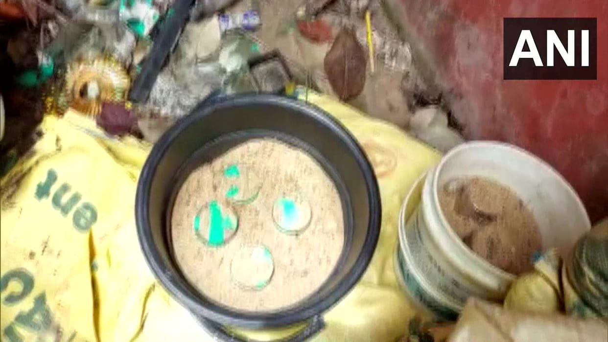 North 24 Parganas Bomb Squad recovered 15 crude bombs