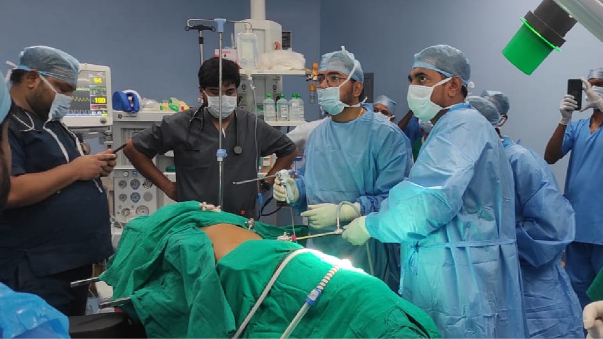 Infected kidney removed for first time in Gorakhpur Medical college