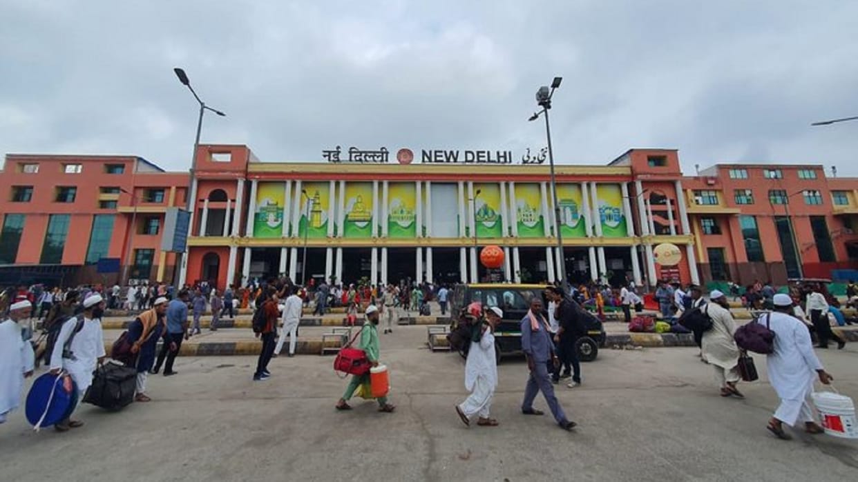 New Delhi Railway Station sexual harassment case Delhi Police arrested Four Railway Employees accused