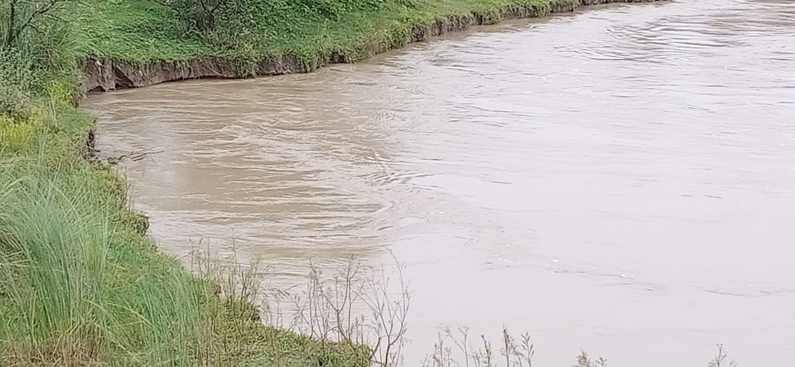 river,flud