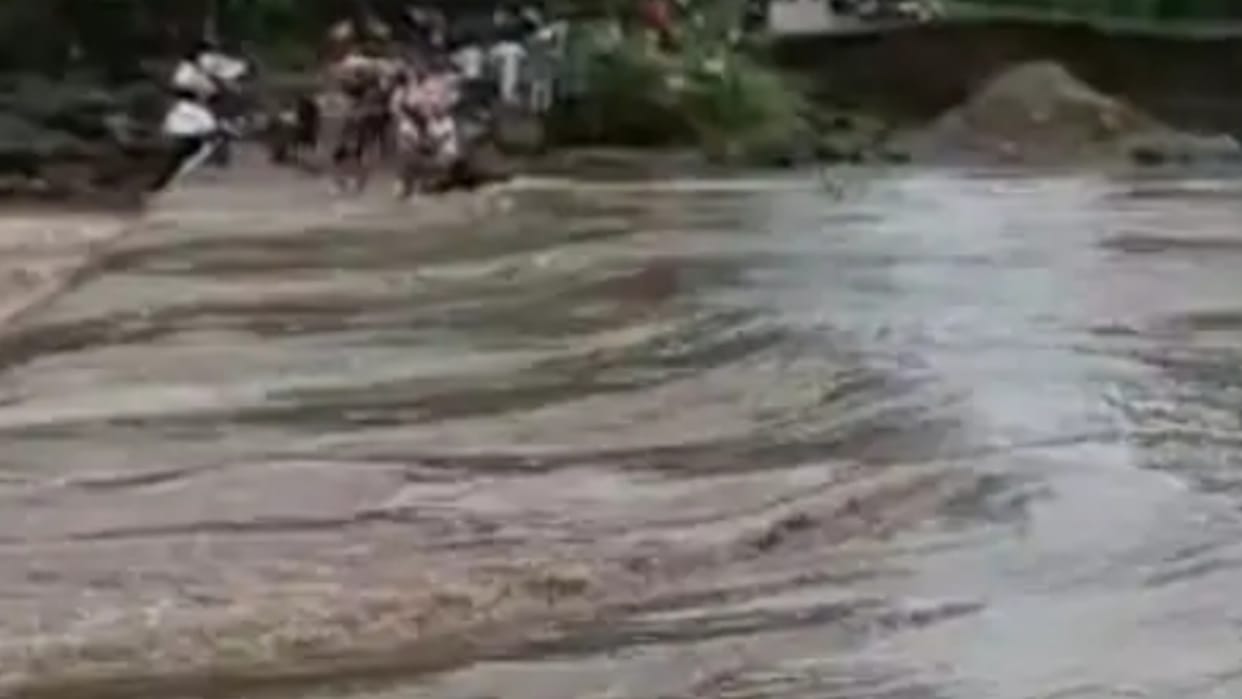 Woman jumped from bridge on Ganga Nahar Roorkee came to Dargah Sabir Pak to visit with her husband