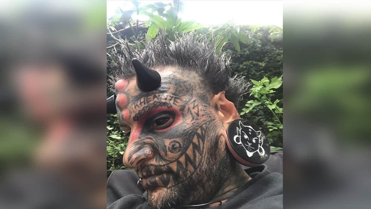 Man With Horn Implants Viral Pics: Spends 40 Lakh Rupees on Body Modification News in Hindi