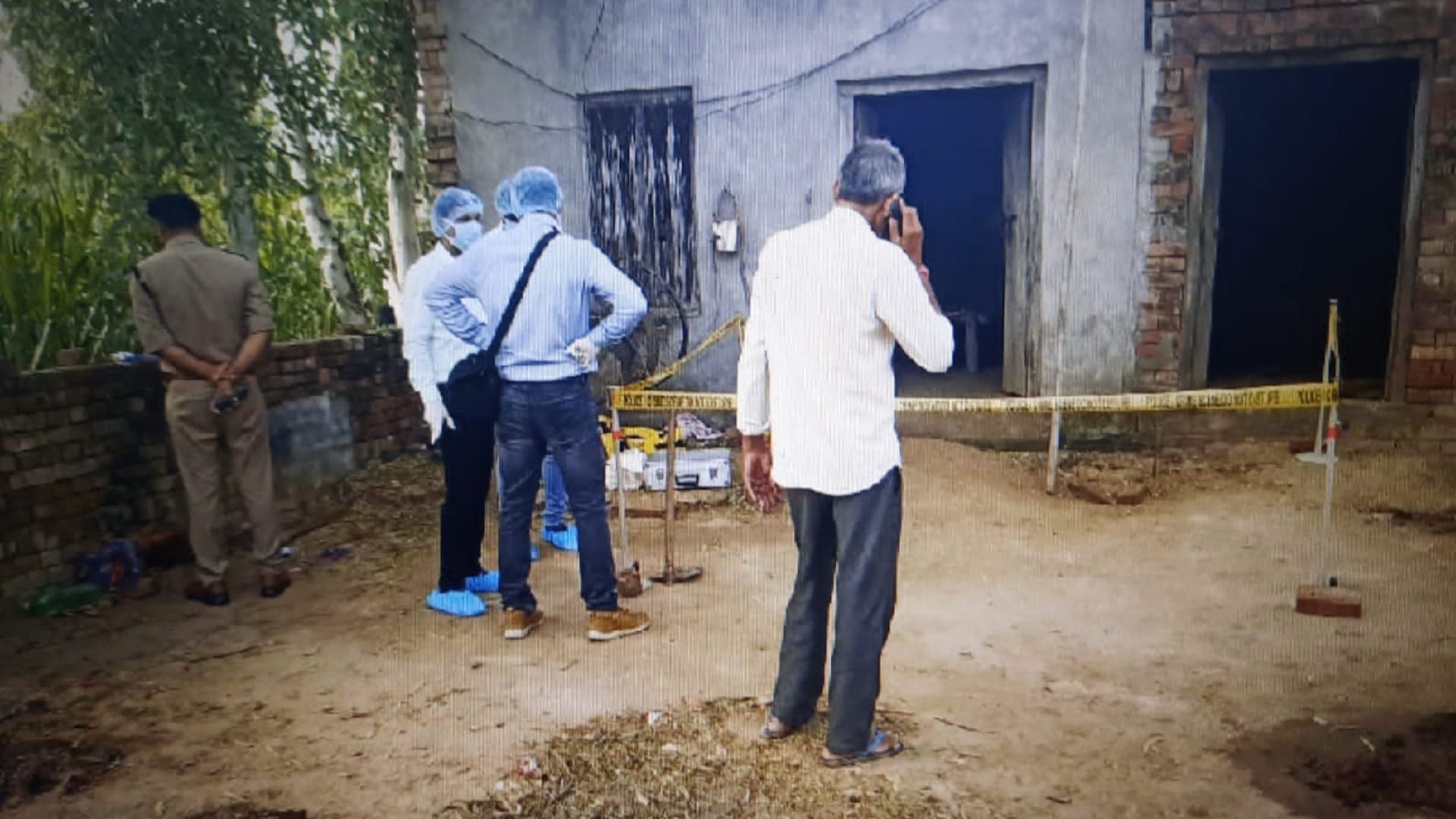 A farmer was murdered with a shovel In a village of Saharanpur and see photoss