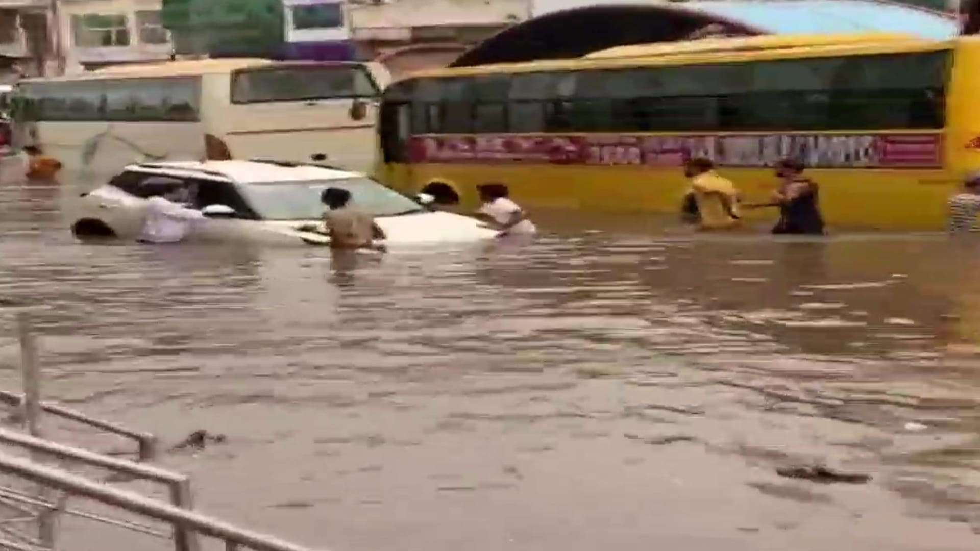 water logged on Road after rain in Jaipur