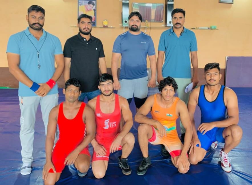 Wrestlers selected for state wrestling competition