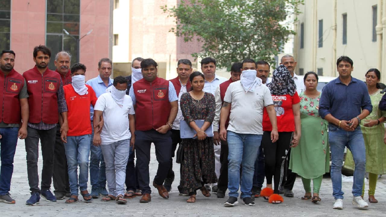 Delhi Police Crime Branch exposed foreign sex racket in Malviya Nagar