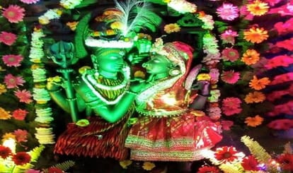 There is a unique temple of Shiva in Gupta Kashi, you would not have seen such a rare statue