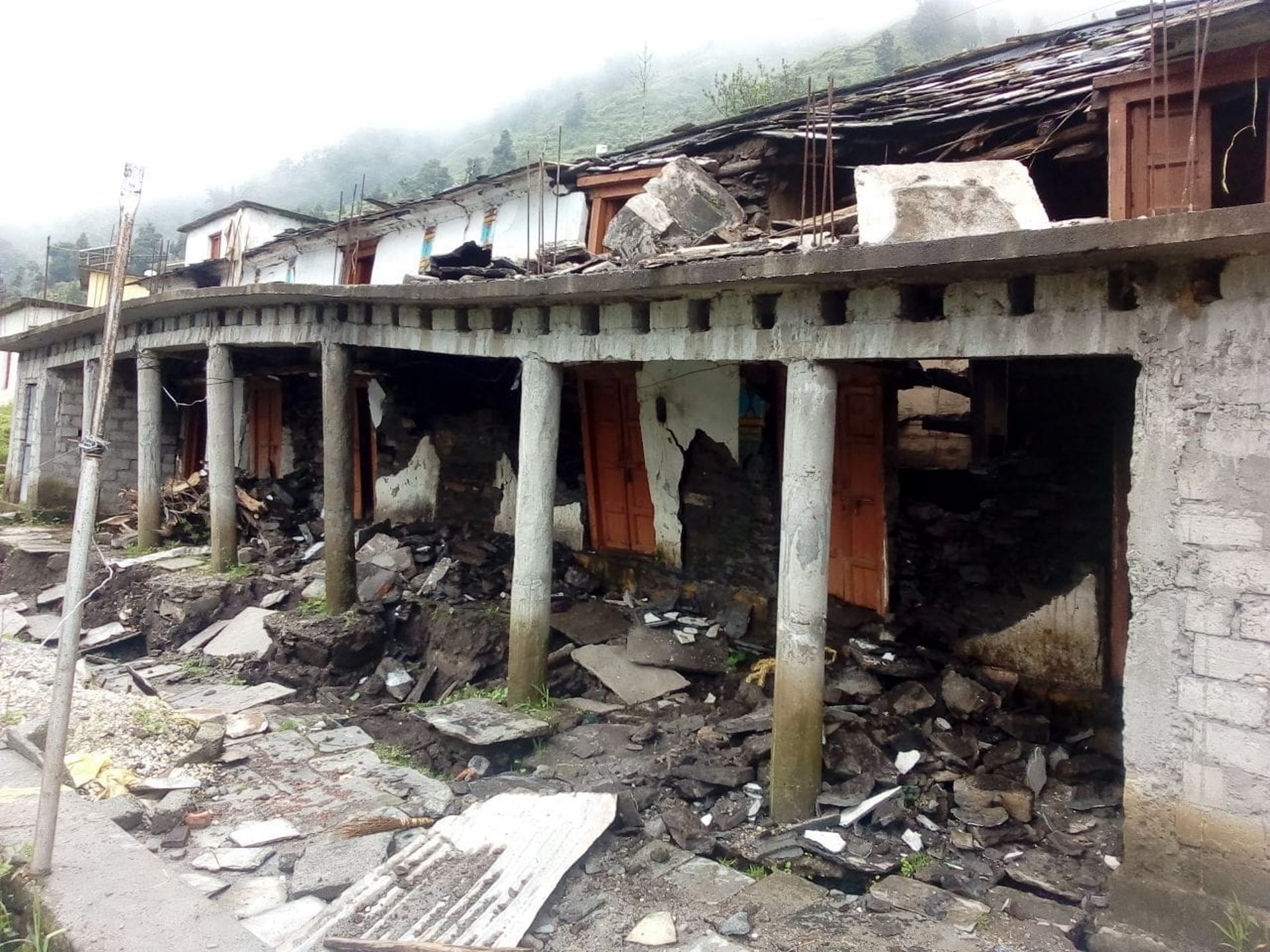 Uttarakhand Weather Heavy rain expected next two days in hilly districts, road Closed See Photos