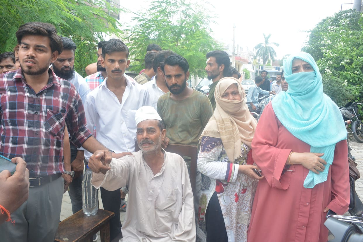 Aligarh: Illegal house-shop was demolished by the Municipal Corporation