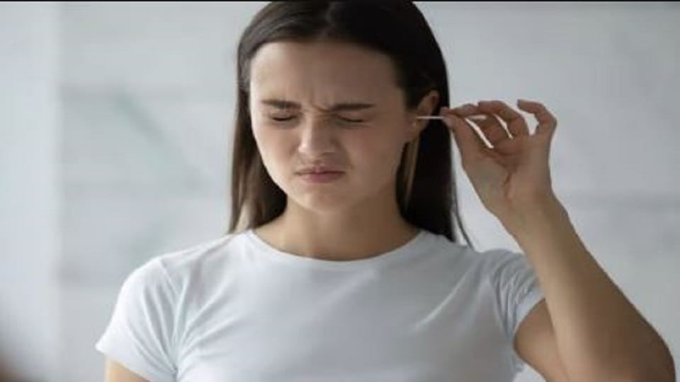 ear infection symptoms in rainy season