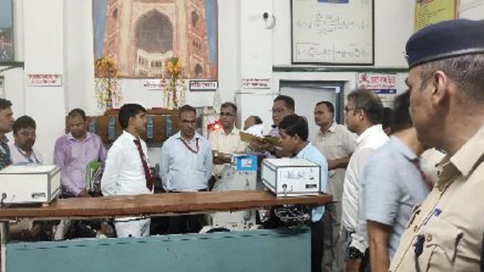 North Central Railway General Manager inspected Bayana-Idgah section