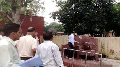 North Central Railway General Manager inspected Bayana-Idgah section