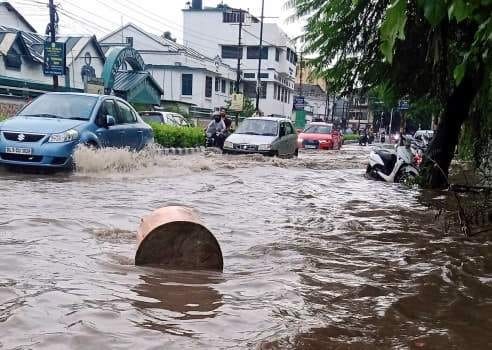 Dehradun Rainfall: Waterlogging in dehradun City and Flood Like Conditions in Mussoorie Bhatta Falls Photos