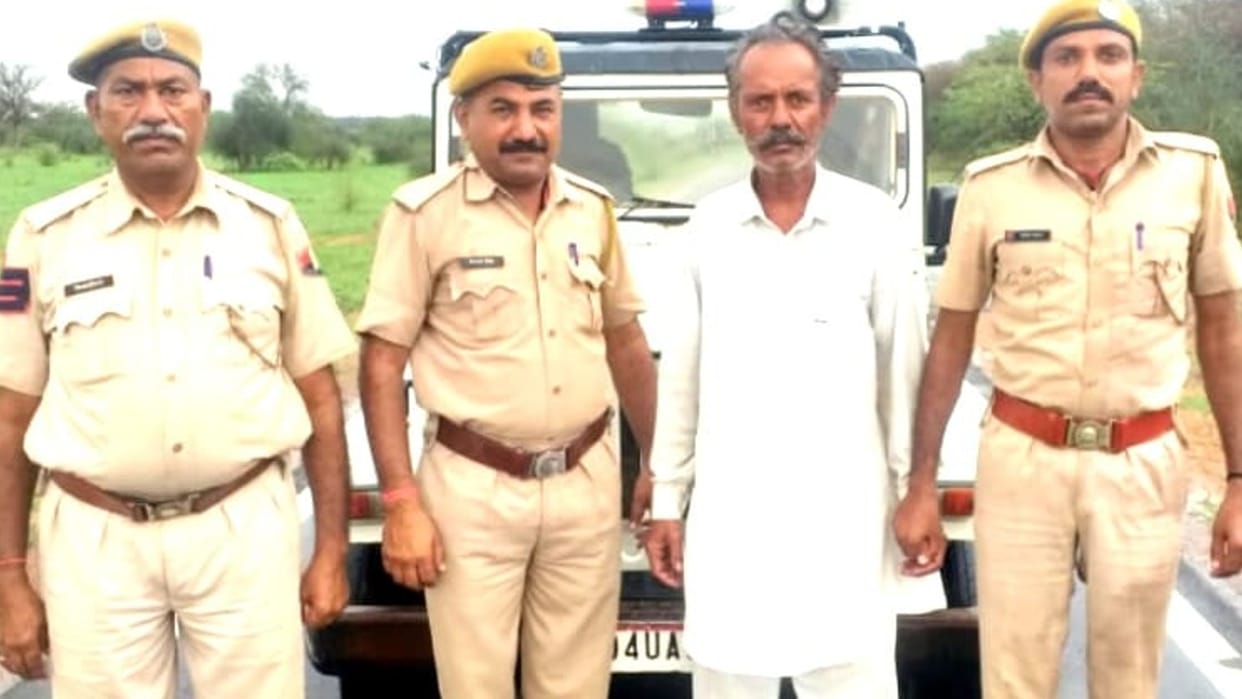 Barmer police arrested the heroine smuggler from Pakistan and sold it to India