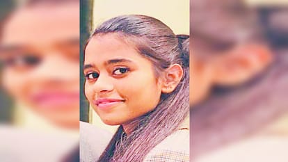 छात्रा कशिश का फाइल फोटो