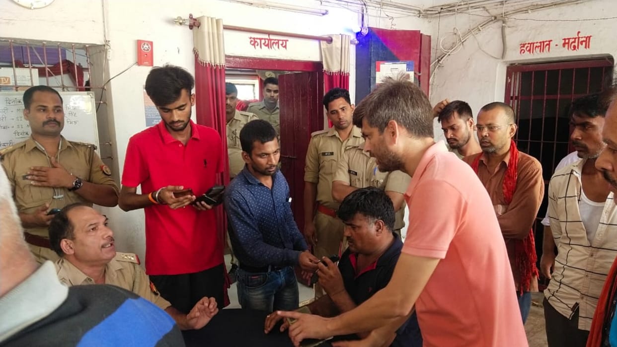 Dead body of a man found in sarojininagar who was missing for one week.