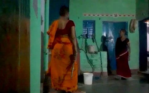 the woman along with her husband beat up her sister in Hamirpur, threatened her by showing illegal firearms