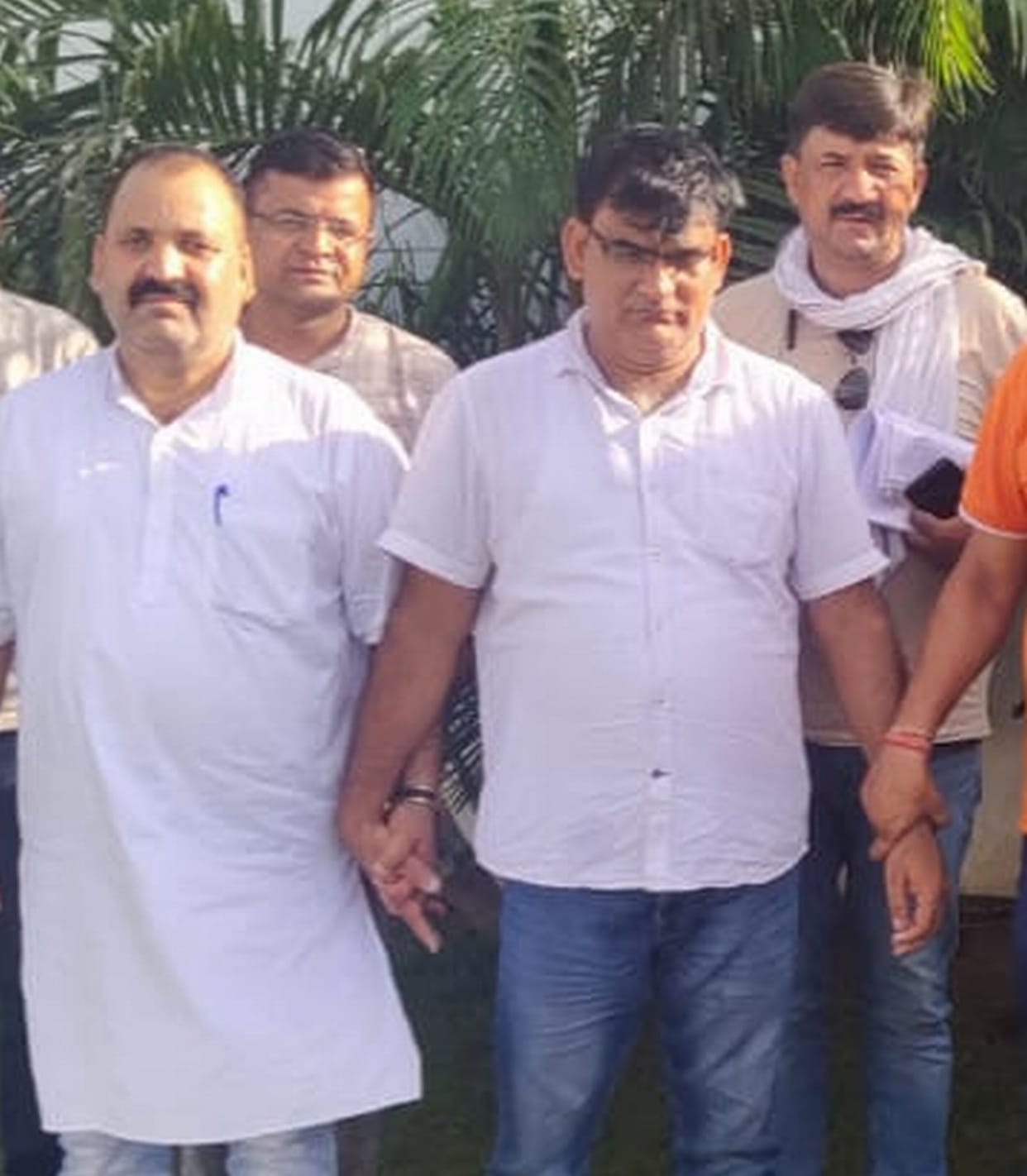 Kanungo arrested taking bribe Vigilance team caught in sitarganj