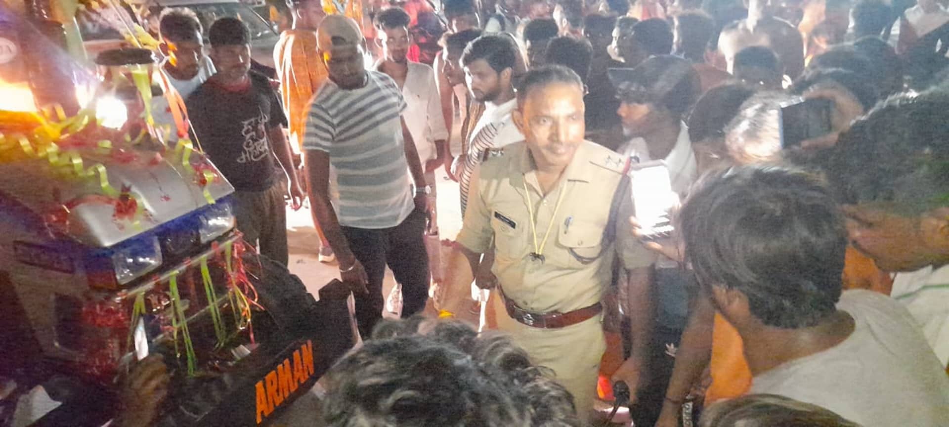 Kanwar Yatra Kanwariyas Ruckus in Haridwar, road jam due to dispute with police