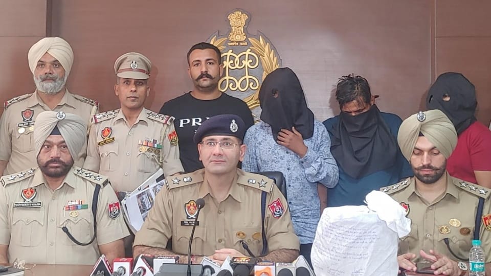 Three accused arrested along with opium in Mohali, Drug smuggling by ambulance
