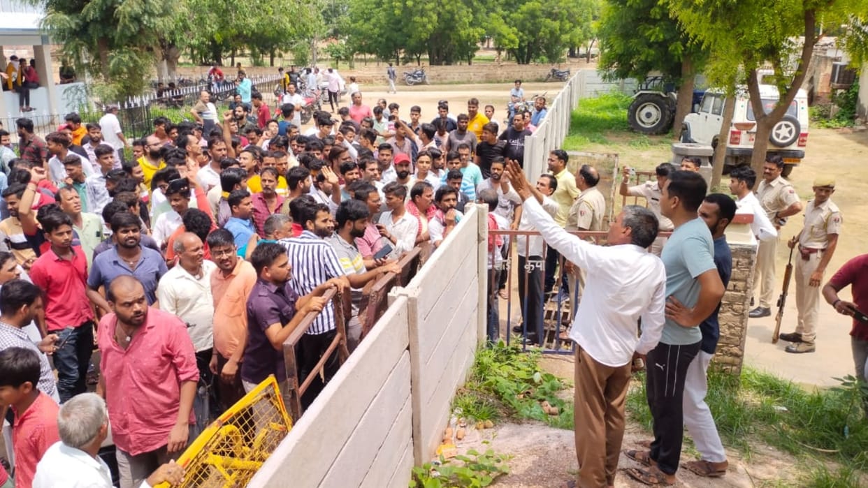 people of the special community threatened to kill the ward panch in bikaner